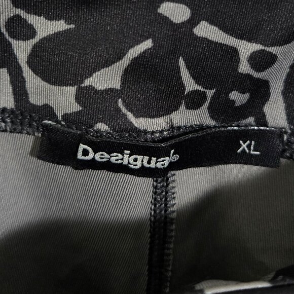 Desigual sport leggings size XL - Picture 2 of 5